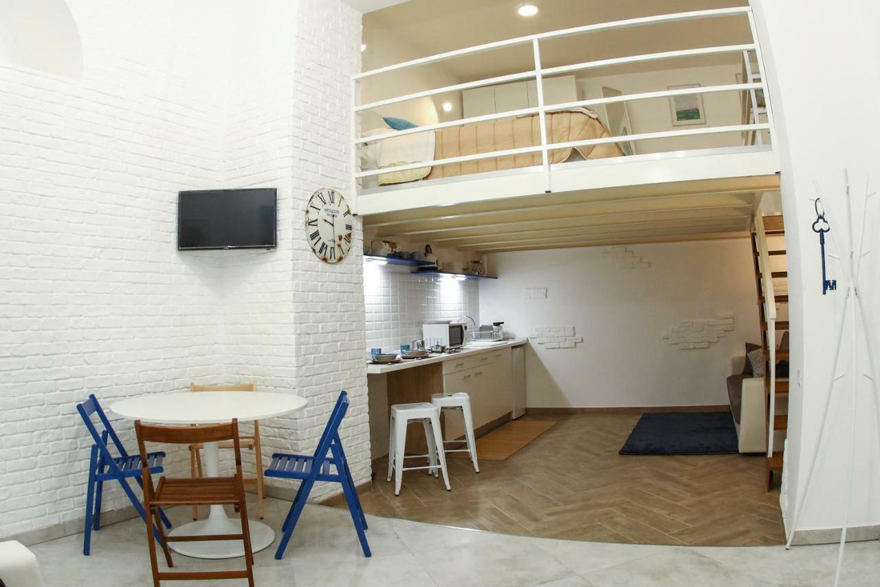 Apartamento La Maisonette At Duomo Nápoles Exterior foto